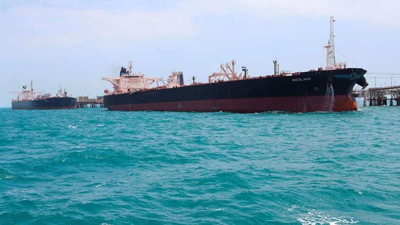 العراق يستقبل ثاني ناقلة نفط لتحميل مليوني برميل من الخام