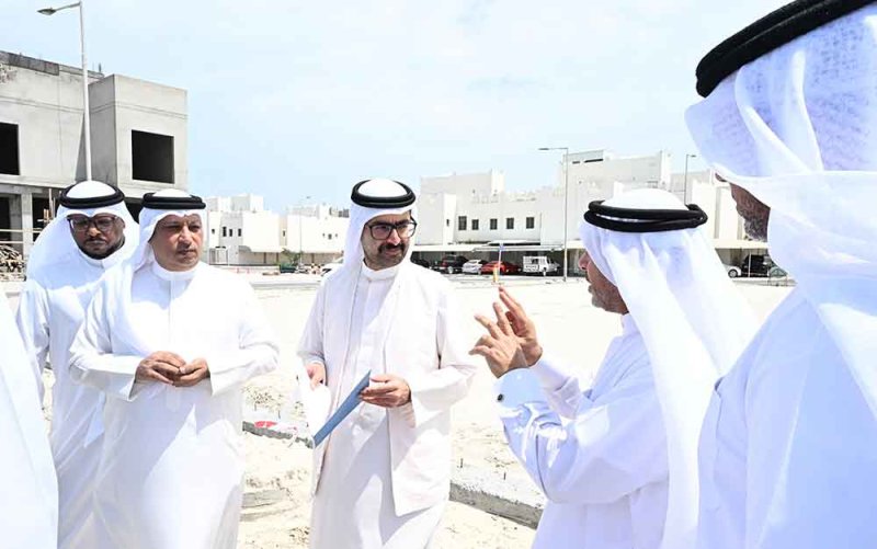 سمو محافظ المحافظة الجنوبية يتفقد احتياجات أهالي البحير