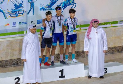 بالصور: مشاركة واسعة في منافسات الدراجات الهوائية بدورة الفرسان الرياضية