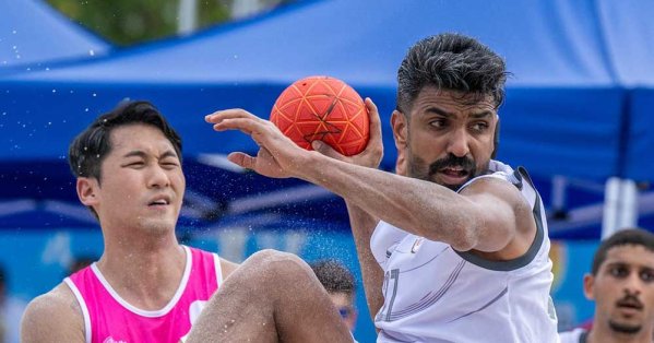 منتخب اليد يبلغ نصف النهائي بثقة ويضرب موعداً مع قطر