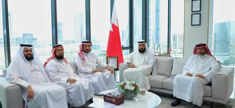 رئيس مجلس الأوقاف السنية يبحث مع عميد كلية عبدالله بن خالد للدراسات الإسلامية تعزيز التعاون الأكاديمي
