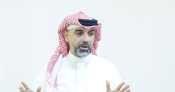 ملصقات تحذيرية على  جميع حاويات القمامة