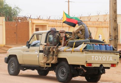 الطوارق في مالي يتوعدون بإسقاط المجلس العسكري