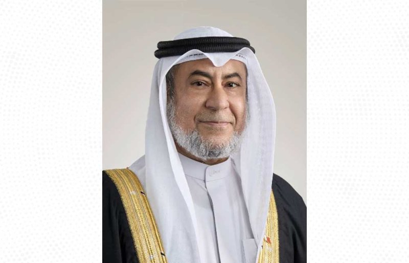 البوعينين: إصدار "البحرين بخير دام الملك حمد قائدها" يعكس الجهود الإعلامية المميزة لصحيفة "البلاد"