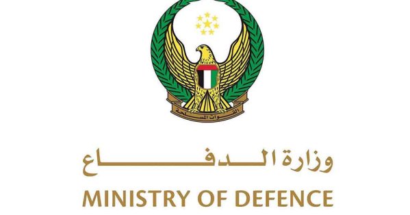 الدفاع الإماراتية: التعامل الآن مع اعتداءات صاروخية ومسيّرات قادمة من إيران