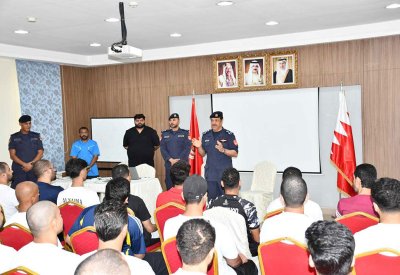 مدير عام الدفاع المدني يفتتح الدورة التدريبية الرابعة لتأهيل المتطوعين في مجالات الإطفاء والإنقاذ