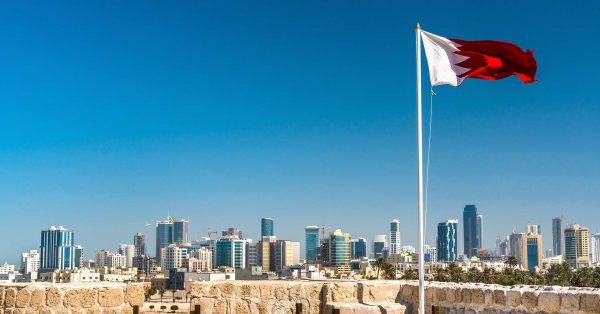 قصيدة: نَحَـنُ أَدْرَى بِأبِي سَلمَانَ قَدْرًا