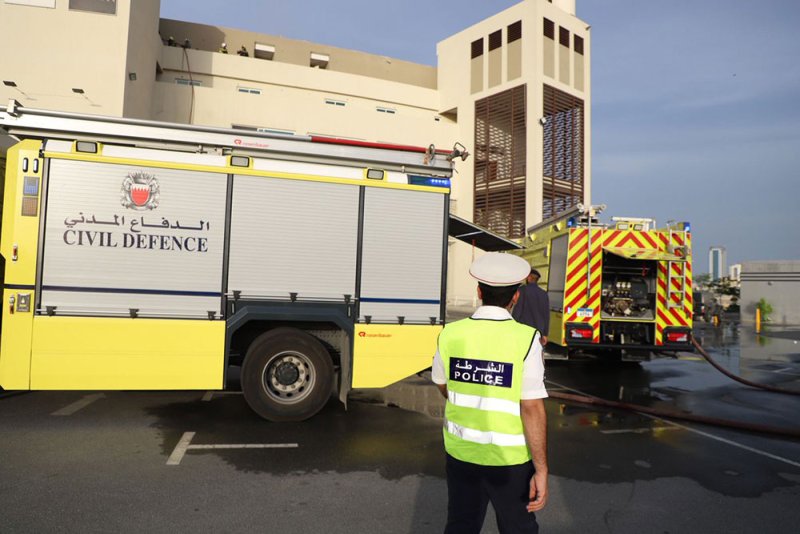 الدفاع المدني يخمد حريقاً اندلع في أحد المطاعم في منطقة ضاحية السيف