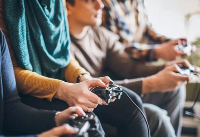 تأثيرات مثيرة لعادات ألعاب الفيديو على الصحة الإدراكية.. العلم يكشف