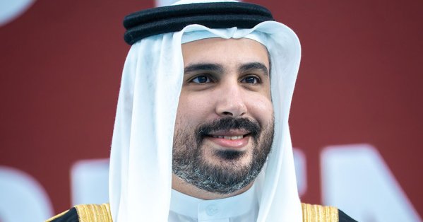 سمو الشيخ محمد بن سلمان بن حمد يتوج نادي المحرق بكأس سمو ولي العهد للكرة الطائرة