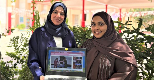 المعلمتان نورة وغادة تطبقان المبادرة التحفيزية 