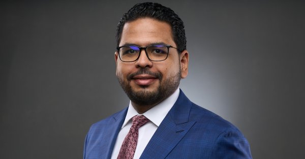 المستشار محمد الأبيوكي: أمن البحرين خط أحمر وسيادة القانون ضمانة لحماية الوطن 