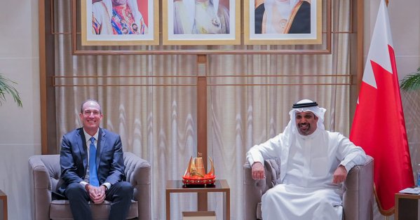 وزير "المالية" يستقبل الشريك والمدير العالمي بشركة "إل.إي.كي" للاستشارات 