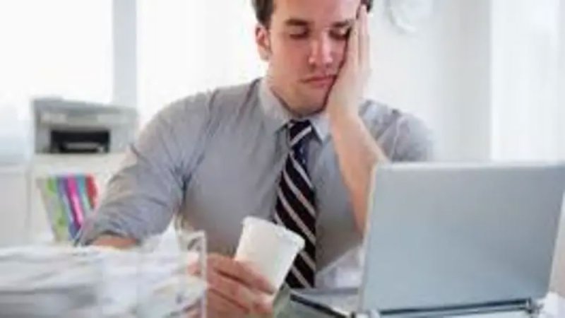 قبل إرسال أي بريد إلكتروني.. 3 أسئلة قد تنقذك من أخطاء مهنية مكلفة