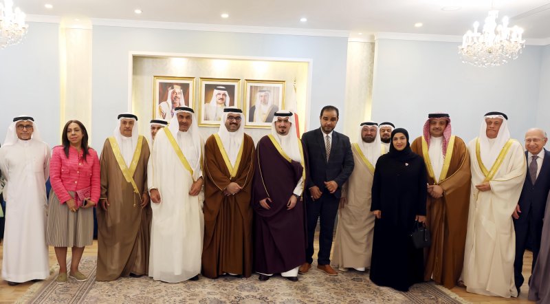 أهالي “العاصمة” يؤكدون دعمهم للإجراءات الأمنية الهادفة لحماية أمن البحرين واستقرارها