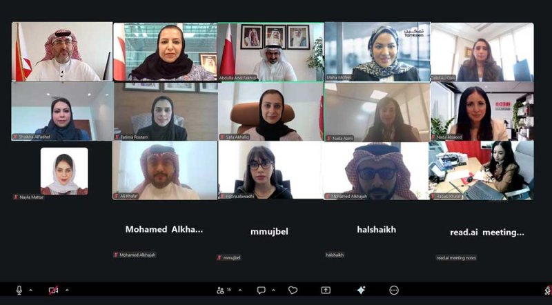 وزير الصناعة يشيد بالمبادرات الوطنية الداعمة للمؤسسات الصغيرة والمتوسطة ومتناهية الصغر