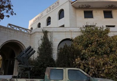 "فلول الأسد" في لبنان.. مصدر رسمي رفيع يكشف أماكنهم