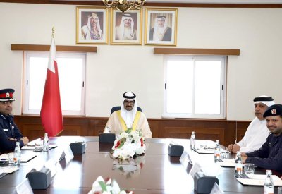 سمو محافظ المحافظة الجنوبية يترأس اجتماع اللجنة الأمنية ويشيد بتوجيهات القيادة الحكيمة في ترسيخ الأمن والاستقرار
