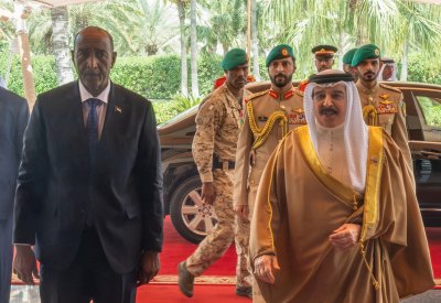 جلالة الملك المعظم يستقبل رئيس مجلس السيادة الانتقالي بجمهورية السودان