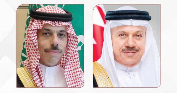 وزير الخارجية يبحث مع نظيره السعودي استمرار الاعتداءات الإيرانية الآثمة على دول مجلس التعاون