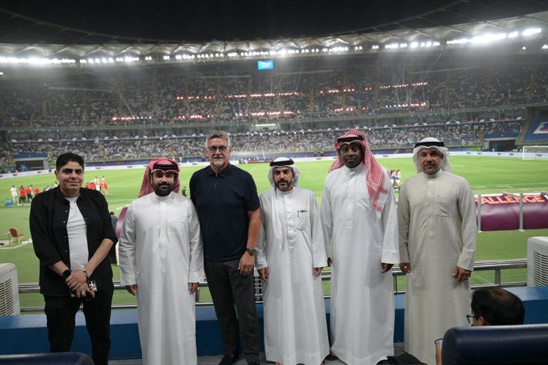 سمو الشيخ خليفة بن علي يشهد تتويج مرهون بلقب دوري التحدي الآسيوي