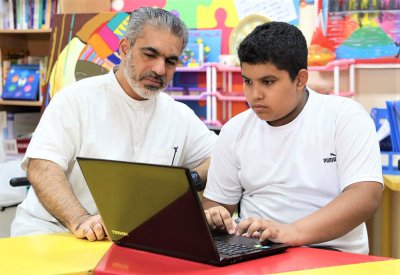 الطالب جاسم السقاي يطرح تصوراً لمنصة "المساعد الذكي" لدعم  التحصيل الدراسي