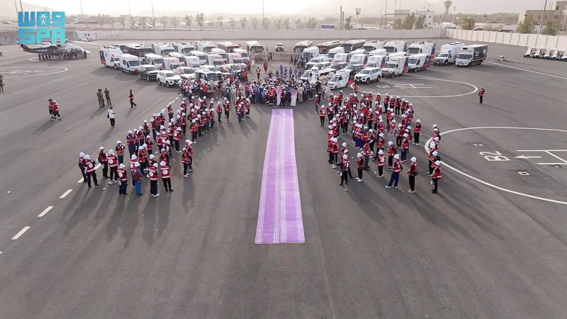 أكثر من 900 آلية إسعافية بالمشاعر المقدسة