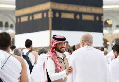 شؤون الحرمين: توفير خدمات الإرشاد المكاني والثقافي بأكثر من 50 لغة لتعريف الزوار بالمسجد الحرام وخدماته