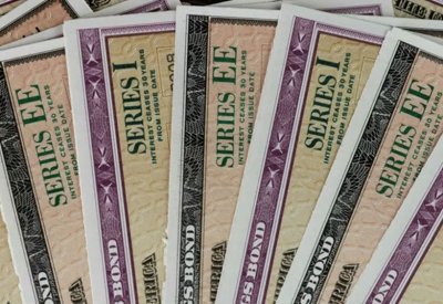 موجة بيع تضرب أسواق السندات العالمية مع تصاعد مخاوف التضخم
