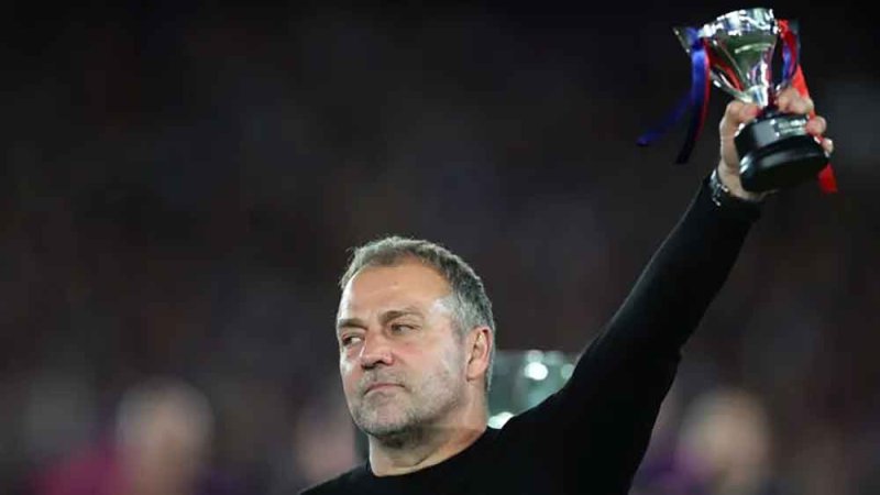 رسمياً.. برشلونة يجدد عقد فليك