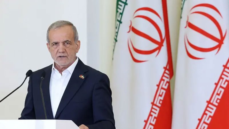 الرئيس الإيراني: نعمل على التغلب على التداعيات الاقتصادية للحرب