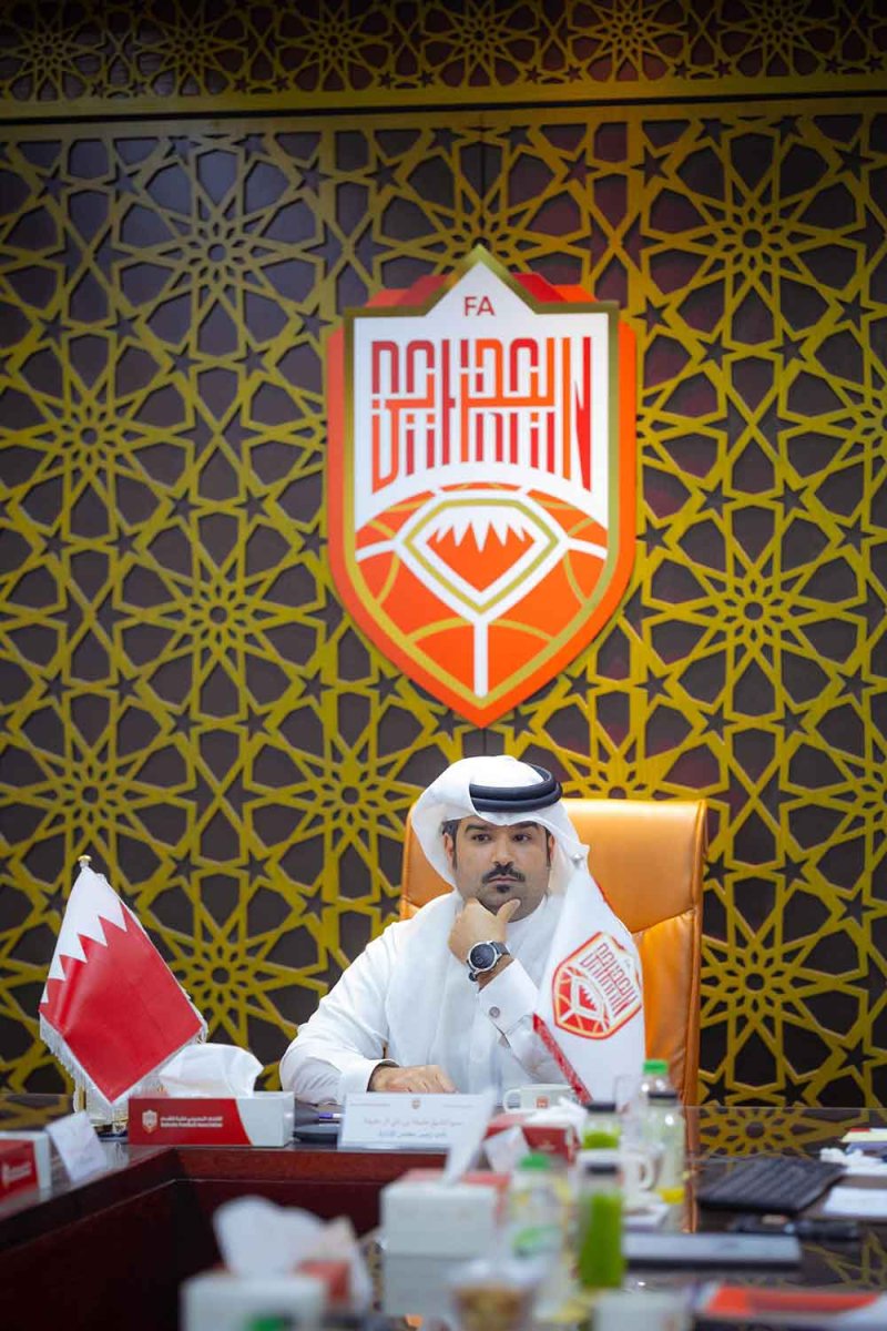 سمو الشيخ خليفة بن علي يترأس "عمومية" الاتحاد البحريني لكرة القدم