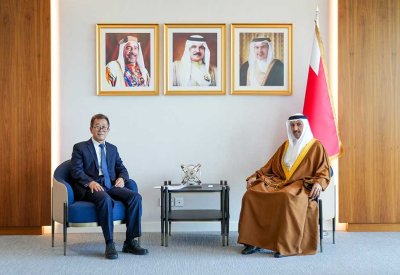 وزير المواصلات يؤكد حرص البحرين على توطيد علاقات التعاون مع الصين