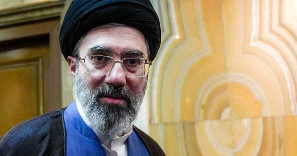 رويترز: خامنئي أمر بإبقاء اليورانيوم عالي التخصيب داخل إيران