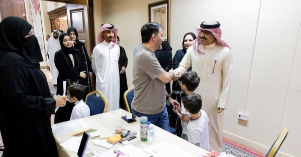 وزير التربية والتعليم يتفقد سير إجراءات تشخيص الطلبة المستجدين للصف الأول الابتدائي للعام الدراسي المقبل