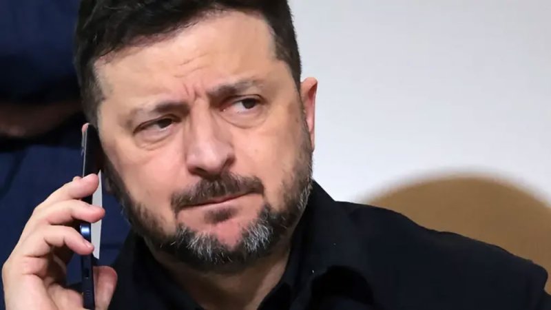 زيلينسكي: أوكرانيا بحثت مع بريطانيا فرض عقوبات على روسيا