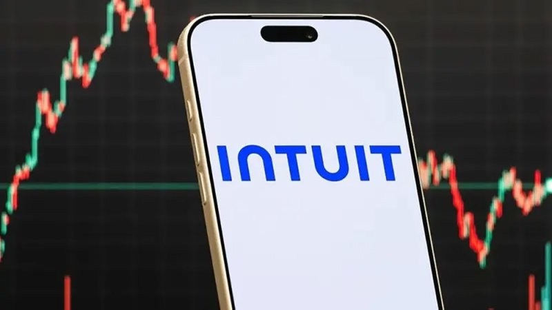 "Intuit" تستغني عن أكثر من 3000 موظف لصالح الذكاء الاصطناعي