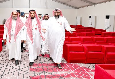 مخيمات البحرين “جاهزة” وكوادر “البعثة” والحملات “خلية نحل”