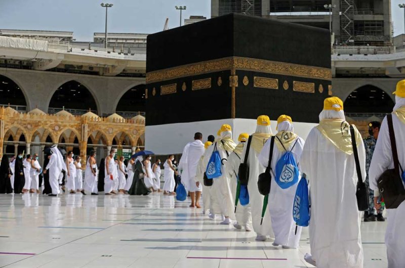المقيمون المخالفون لشرط الحصول على تصريح للحج سيعاقبون بغرامة مالية والترحيل والمنع من دخول السعودية