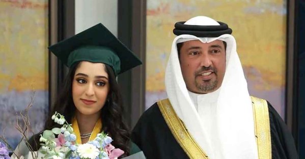 عائلة الشيخ أحمد بن حمد آل خليفة تحتفي بتخرّج ابنته الشيخة هيا من مدرسة بيان البحرين
