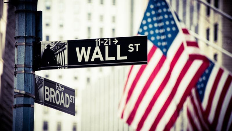 "S&P 500" يسجل مكاسب للأسبوع الثامن على التوالي