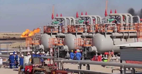 العراق يتفاوض مع الشركات الأجنبية لاستئناف العمل في حقول النفط