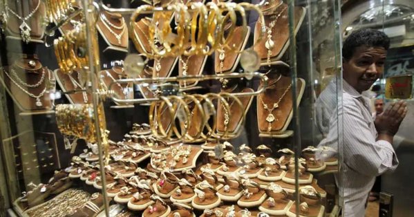 سعر الذهب في سوريا يخالف الاتجاه العالمي