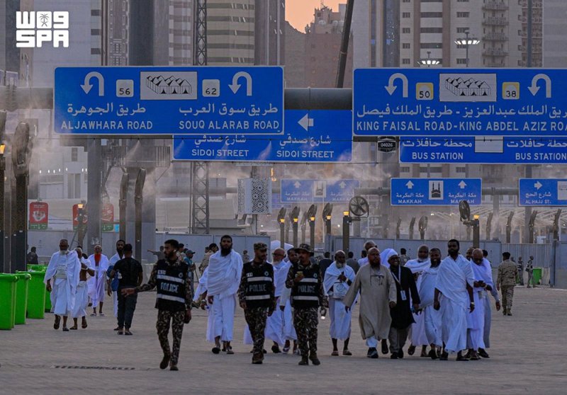 يوم التروية.. "منى" تنبض بالحجيج وتُجسّد واحدة من أعظم منظومات إدارة الحشود في العالم
