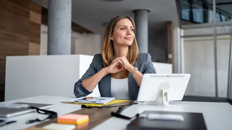 "المرأة التي تفصح عن عمرها..".. مثل صيني يقدم نظرة ثاقبة