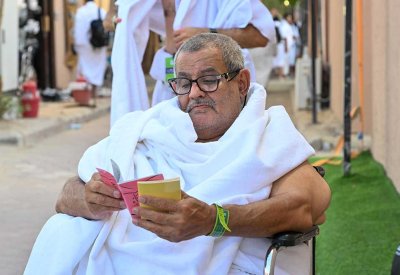 بالصور: مشاهدُ إيمانٍ وابتهالٍ للبحرينيين في عرفات.. والنفرة الى مزدلفة
