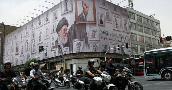 نائب إيراني يتوعد برد ساحق على أي هجمات أميركية جديدة