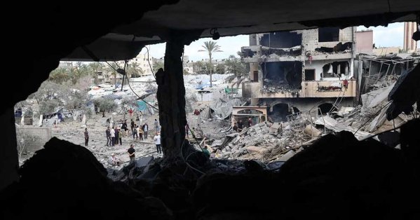 غارات إسرائيلية تسفر عن قتلى وجرحى في قطاع غزة