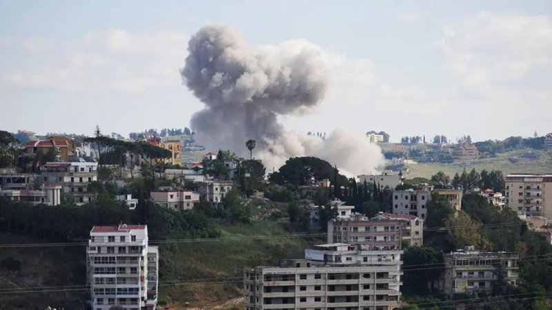 إسرائيل تدفع لضرب بيروت مجددا.. واغتيال قيادات بحزب الله