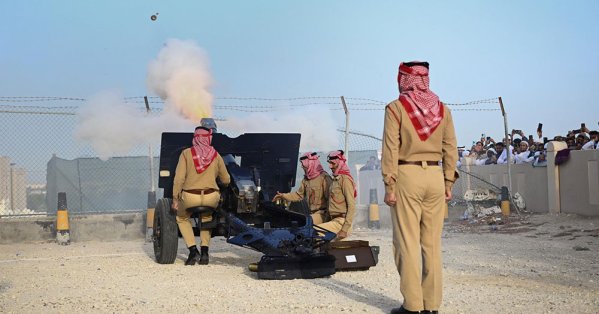 بالصور: مدفع العيد يصدح في الرفاع احتفالًا بعيد الأضحى المبارك 